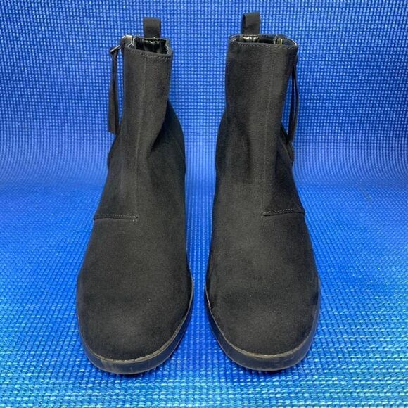OLD NAVY Women`s Size 9 Black Jack Clean Zip Mid Booties 260/83 - Picture 2 of 7